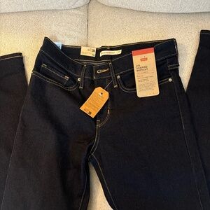 Levi’s size 27 315 shaping bootcut Jean